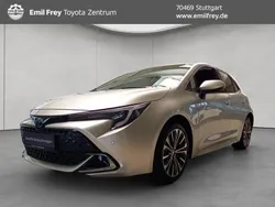 Silber Gebraucht 2023 Toyota Corolla Team Limousine | 24.950 € (Fairer Preis)