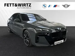 Dravitgrau Gebraucht 2023 BMW 740 M Sport Limousine | 88.800 € (Fairer Preis)