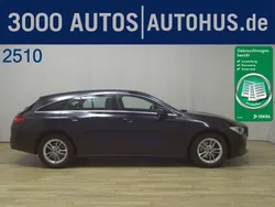 Schwarz Gebraucht 2022 Mercedes CLA200 Shooting Brake Progressive Kombi | 19.480 € (Superpreis)