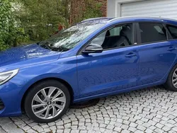 Blau Gebraucht 2018 Hyundai i30 Passion Plus Kombi | 15.500 € (Fairer Preis)