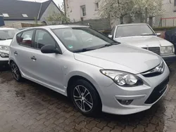Silber Gebraucht 2012 Hyundai i30 Limousine | 4.480 € (Fairer Preis)