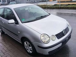 Silber Gebraucht 2003 VW Polo Highline Limousine | 1.500 € (Guter Preis)