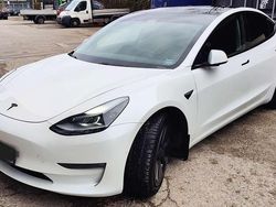 Weiß Gebraucht 2021 Tesla Model 3 Limousine | 27.000 € (Etwas zu teuer)