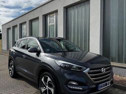 Grau Gebraucht 2015 Hyundai Tucson Premium SUV | 17.500 € (Fairer Preis)