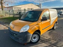 Weiß Gebraucht 2010 Renault Kangoo Rapid Extra Van / Kleinbus | 2.199 € (Guter Preis)