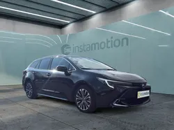 Schwarz Gebraucht 2024 Toyota Corolla Team Kombi | 29.400 € (Etwas zu teuer)