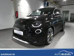 Venom black Gebraucht 2024 Abarth 500e Kleinwagen | 31.950 €