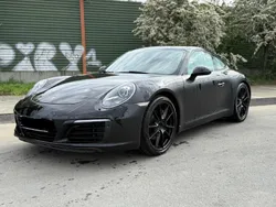 Weiß Gebraucht 2018 Porsche 911 Carrera Coupé | 79.950 €