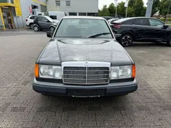 Gebraucht 1990 Mercedes E200 Limousine | 4.500 €