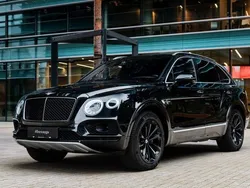 Grün Gebraucht 2018 Bentley Bentayga SUV | 110.000 € (Fairer Preis)