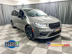 Destroyer grey Neu 2025 Chrysler Pacifica Touring SUV | 59.770 €