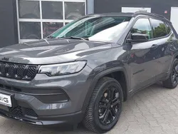 Grau Gebraucht 2023 Jeep Compass Night Eagle SUV | 29.776 € (Fairer Preis)