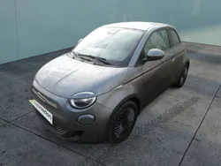 Schwarz Gebraucht 2022 Fiat 500e Icon Limousine | 17.400 € (Guter Preis)