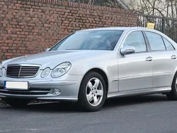 Mercedes E320