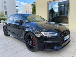 Schwarz Gebraucht 2018 Audi RS3 Sport Kleinwagen | 47.000 € (Fairer Preis)