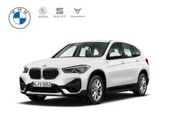 Weiss Gebraucht 2021 BMW X1 Advantage SUV | 23.790 € (Fairer Preis)