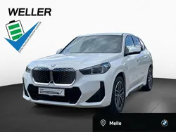 Alpinweiss iii (weiß) Gebraucht 2024 BMW iX1 M Sport SUV | 42.600 € (Superpreis)