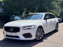 Weiß Gebraucht 2020 Volvo V90 R-Design Kombi | 25.999 € (Fairer Preis)