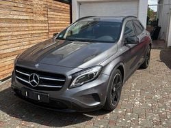 Grau Gebraucht 2014 Mercedes GLA220 AMG line SUV | 13.999 € (Guter Preis)