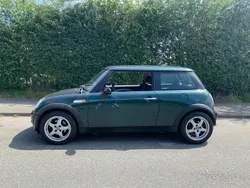 Grün Gebraucht 2002 Mini ONE Kleinwagen | 4.599 € (Fairer Preis)