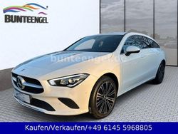 Weiß Gebraucht 2022 Mercedes CLA250e Shooting Brake Progressive Kombi | 25.800 € (Superpreis)