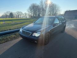 Blau Gebraucht 2002 Mercedes C220 Kombi | 2.499 € (Fairer Preis)