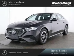 Grau Gebraucht 2024 Mercedes E200 Avantgarde Limousine | 45.900 € (Superpreis)