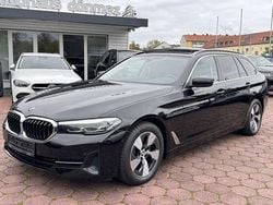Schwarz ii/bonnet fluid black Gebraucht 2021 BMW 520 Performance Kombi | 26.999 € (Superpreis)