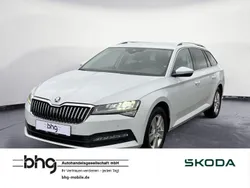 Weiß Gebraucht 2020 Skoda Superb Ambition Kombi | 23.960 € (Fairer Preis)
