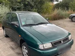 Grün Gebraucht 1996 Seat Ibiza Kleinwagen | 2.399 €