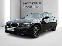 Schwarz ii Gebraucht 2021 BMW 320e M Sport Kombi | 26.480 € (Superpreis)