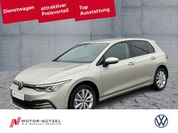 Silber Gebraucht 2023 VW Golf VIII Move Kleinwagen | 26.970 € (Etwas zu teuer)