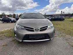 Gebraucht 2013 Toyota Auris Touring Sports Life+ Kombi | 4.190 € (Guter Preis)