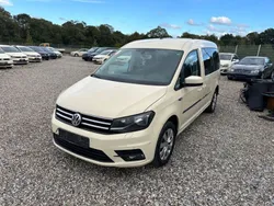 Beige Gebraucht 2019 VW Caddy Maxi Van / Kleinbus | 6.499 € (Etwas zu teuer)