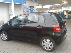 Schwarz Gebraucht 2008 Toyota Yaris Limousine | 5.000 € (Teuer)