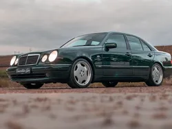 Grün Gebraucht 1997 Mercedes E50 AMG Limousine | 89.999 €
