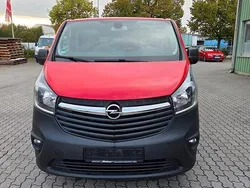 Rot Gebraucht 2018 Opel Vivaro Van | 7.950 € (Superpreis)