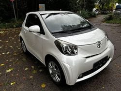 Weiß Gebraucht 2009 Toyota iQ Kleinwagen | 5.500 € (Fairer Preis)