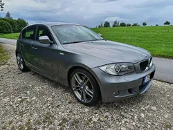 Grau Gebraucht 2011 BMW 123 Sport Line Kleinwagen | 8.499 €
