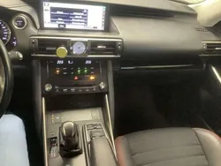 Schwarz Gebraucht 2018 Lexus IS300h Limousine | 17.180 € (Superpreis)