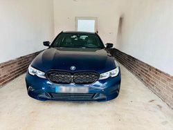 Blau Gebraucht 2022 BMW 320e Sport Line Kombi | 27.400 € (Guter Preis)