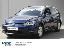 Atlantic blue metallic Gebraucht 2018 VW Golf VII Trendline Kombi | 15.780 € (Fairer Preis)