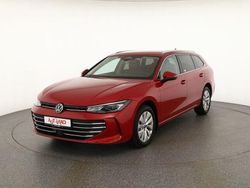 Rot Gebraucht 2025 VW Passat Kombi | 40.785 € (Superpreis)