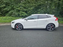 Gebraucht 2015 Volvo V40 R-Design Kombi | 10.500 € (Teuer)