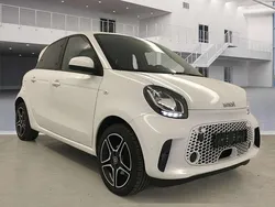 Weiß Gebraucht 2020 Smart ForFour Electric Drive Pulse Limousine | 8.990 € (Guter Preis)