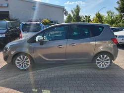 Grau Gebraucht 2010 Opel Meriva Innovation Van / Kleinbus | 4.800 € (Guter Preis)