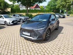 Marlin grau metallic / dach schwarz Gebraucht 2024 Toyota C-HR Team SUV | 27.990 € (Etwas zu teuer)