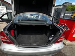 Silber Gebraucht 2004 Mercedes C200 Limousine | 5.300 € (Teuer)