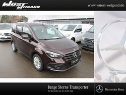 Rot Gebraucht 2024 Mercedes T180 Progressive Van / Kleinbus | 30.490 € (Fairer Preis)