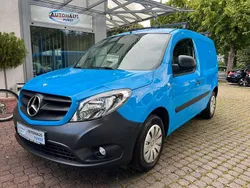Blau Gebraucht 2018 Mercedes Citan 112 Van / Kleinbus | 10.950 € (Guter Preis)